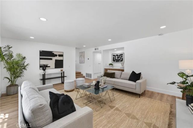 252 W 19th Street, Upland, CA 91784