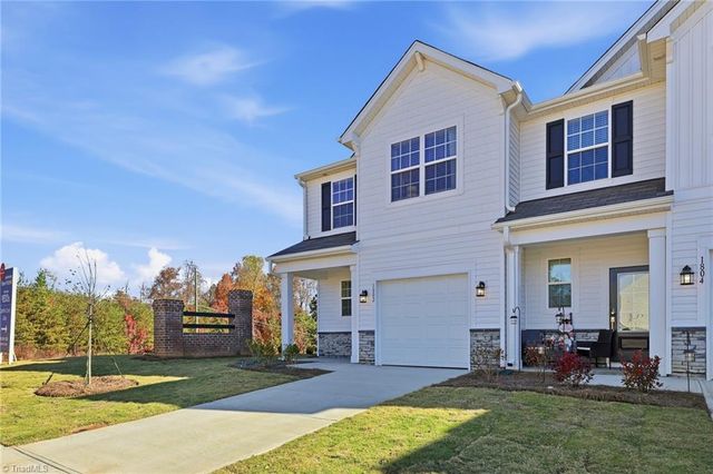 1802 Pheasant Trace Circle, Kernersville, NC 27284