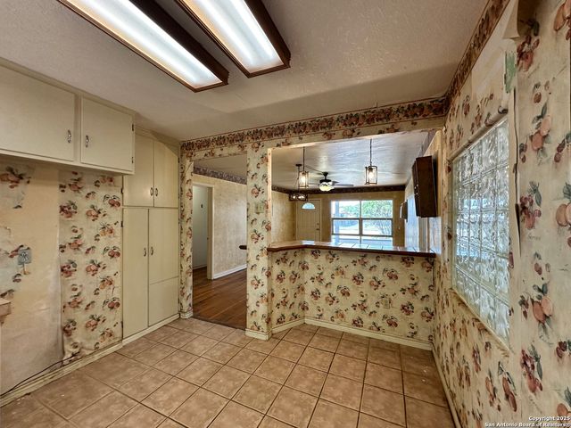 223 Nash Blvd, San Antonio, TX 78223
