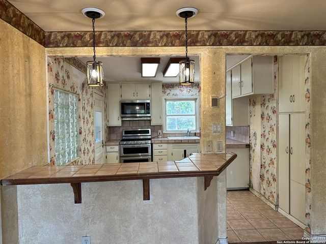 223 Nash Blvd, San Antonio, TX 78223