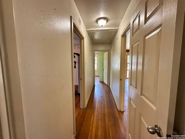 223 Nash Blvd, San Antonio, TX 78223