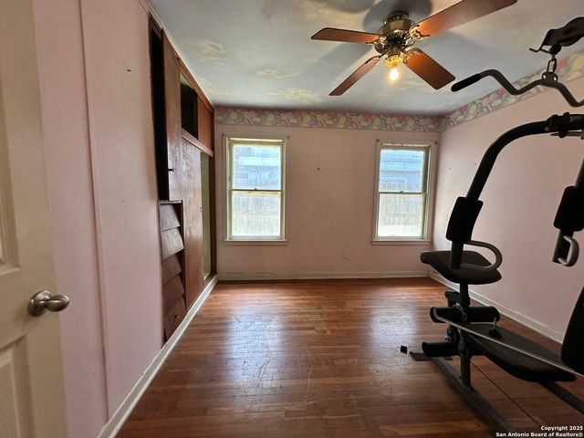223 Nash Blvd, San Antonio, TX 78223