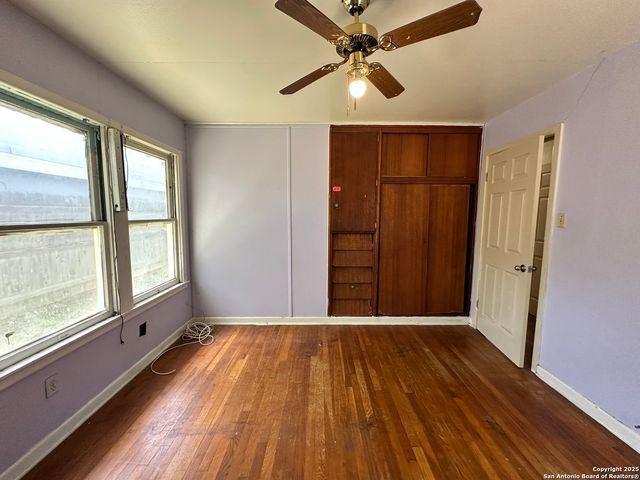 223 Nash Blvd, San Antonio, TX 78223