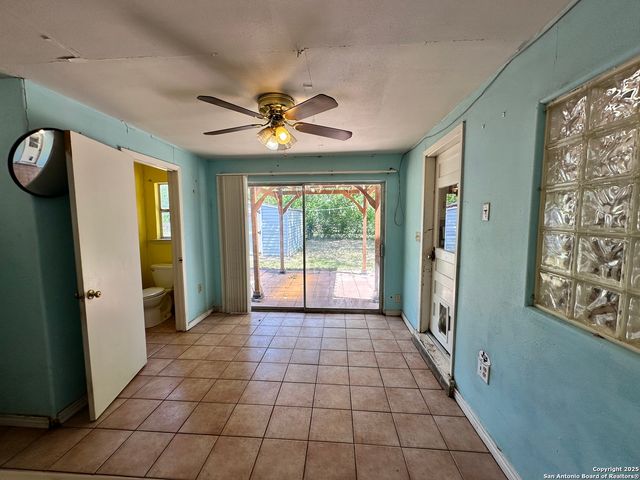 223 Nash Blvd, San Antonio, TX 78223