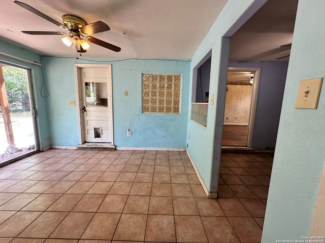 223 Nash Blvd, San Antonio, TX 78223