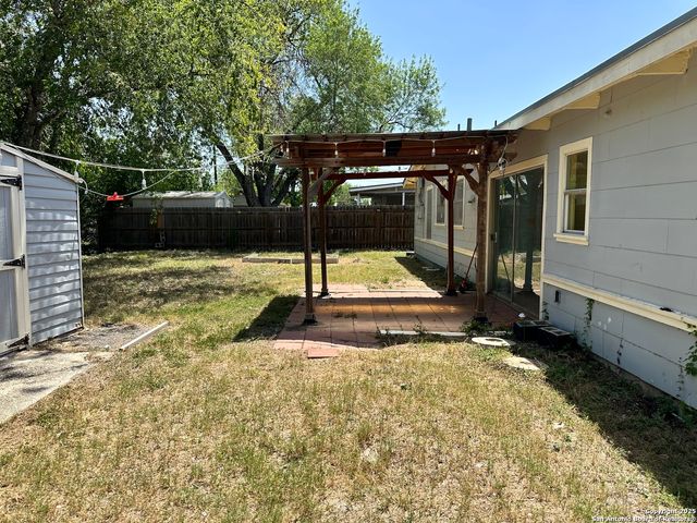 223 Nash Blvd, San Antonio, TX 78223