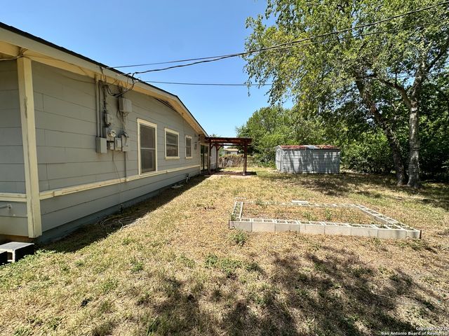 223 Nash Blvd, San Antonio, TX 78223