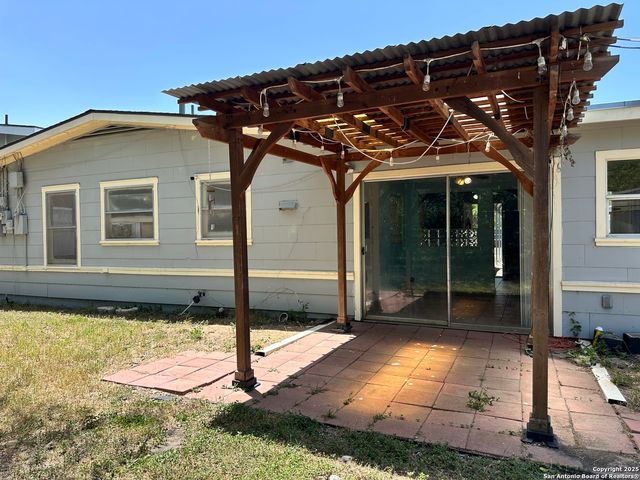 223 Nash Blvd, San Antonio, TX 78223