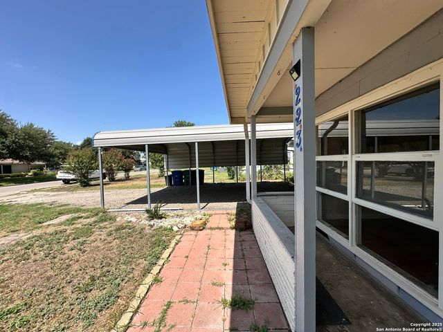 223 Nash Blvd, San Antonio, TX 78223
