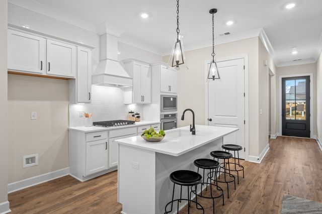 460 Buckwood Avenue, W, Thompsons Station, TN 37179