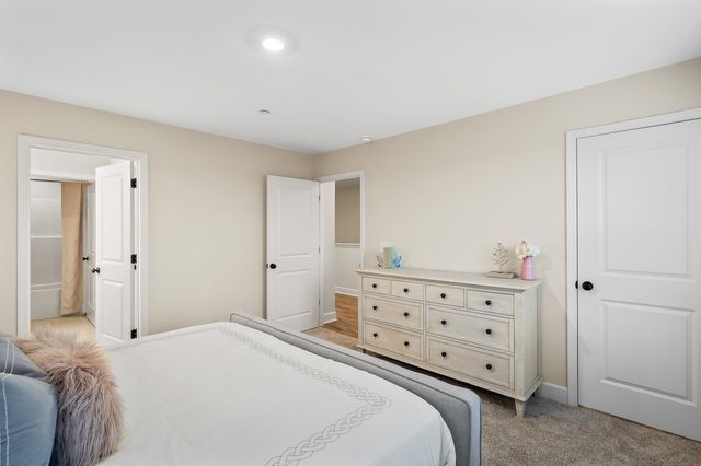 460 Buckwood Avenue, W, Thompsons Station, TN 37179
