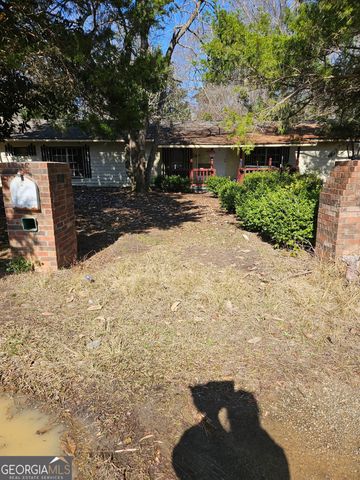 1204 Elmwood Drive, Dublin, GA 31021