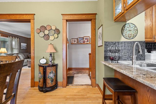 E721 COUNTY ROAD MM, Iola, WI 54945