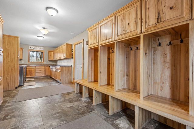 E721 COUNTY ROAD MM, Iola, WI 54945