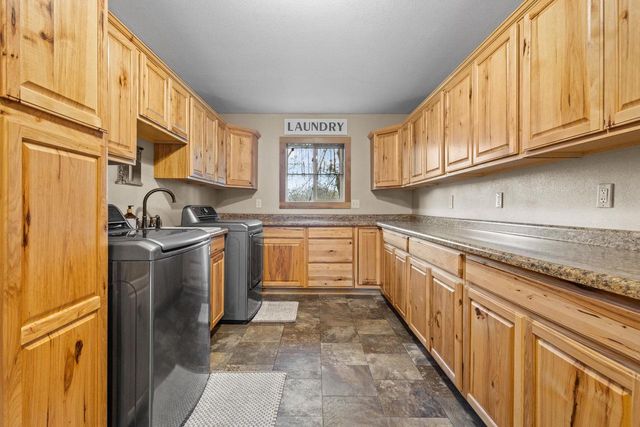 E721 COUNTY ROAD MM, Iola, WI 54945