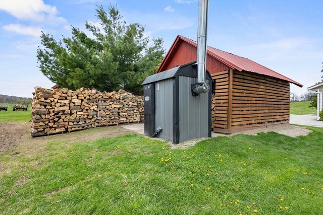 E721 COUNTY ROAD MM, Iola, WI 54945