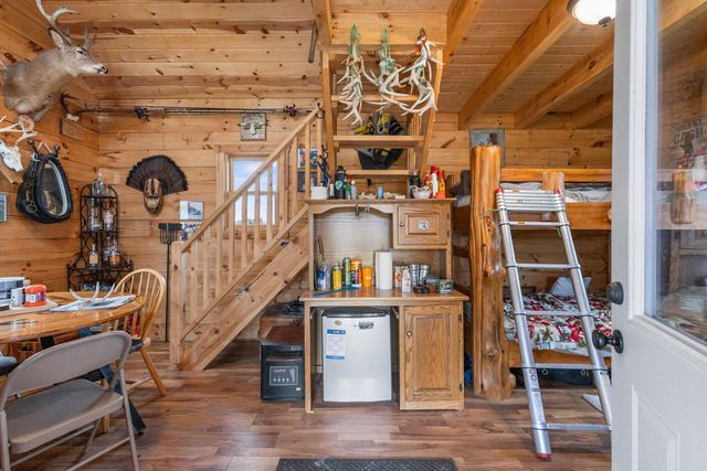 E721 COUNTY ROAD MM, Iola, WI 54945