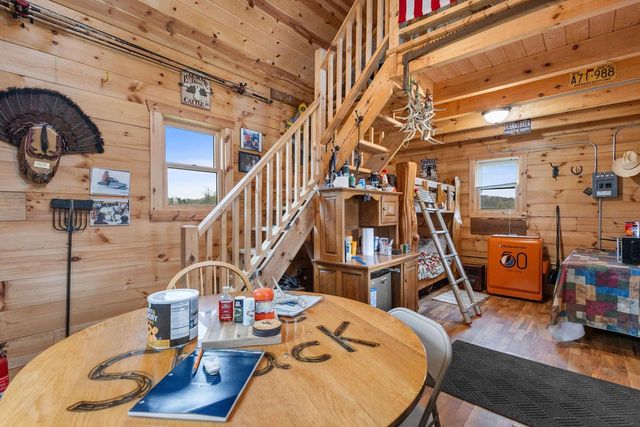 E721 COUNTY ROAD MM, Iola, WI 54945
