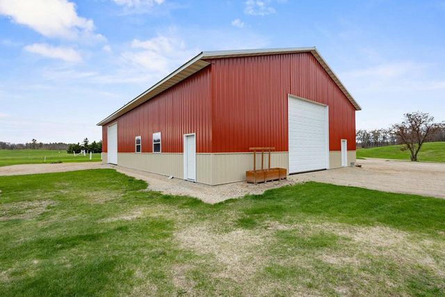 E721 COUNTY ROAD MM, Iola, WI 54945