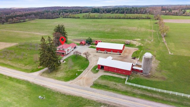 E721 COUNTY ROAD MM, Iola, WI 54945