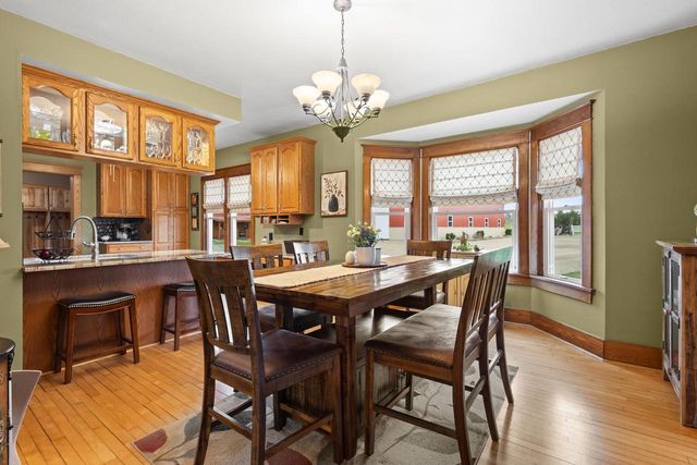 E721 COUNTY ROAD MM, Iola, WI 54945