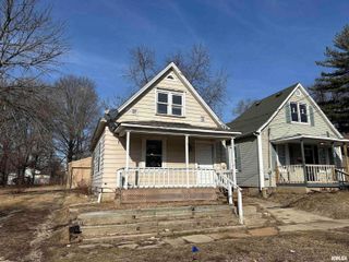 1001 W BRONS Avenue, Peoria, IL 61604