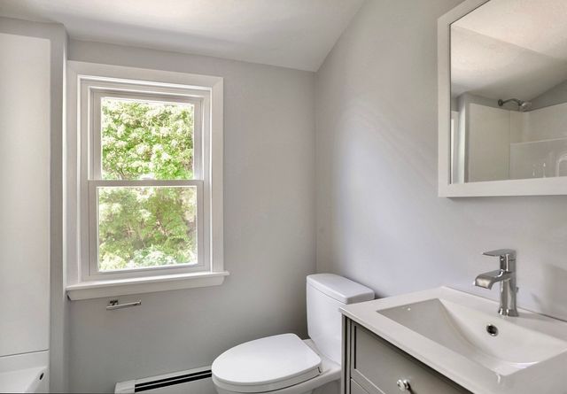 641 Nantasket Ave, Hull, MA 02045