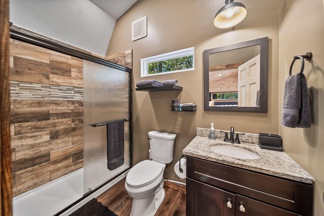 12089 Cantwell Cliffs Road, Rockbridge, OH 43149