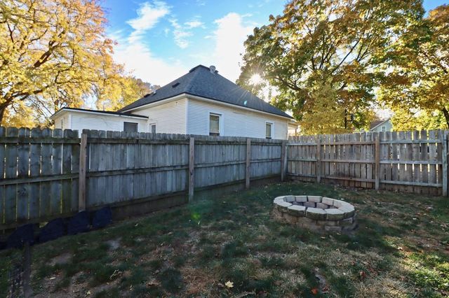 1207 Oak Street, Beloit, WI 53511