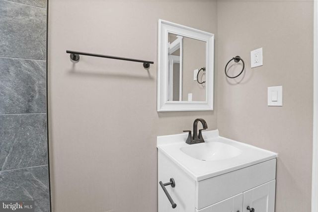 643 CONCORD CIR, Ewing, NJ 08618