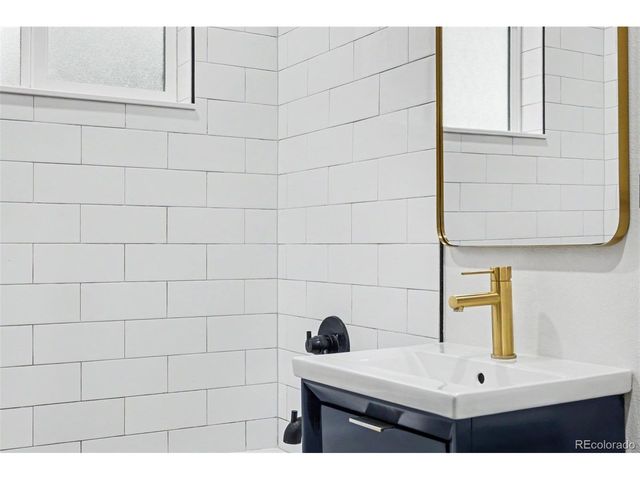 1085 N Wolff St, Denver, CO 80204