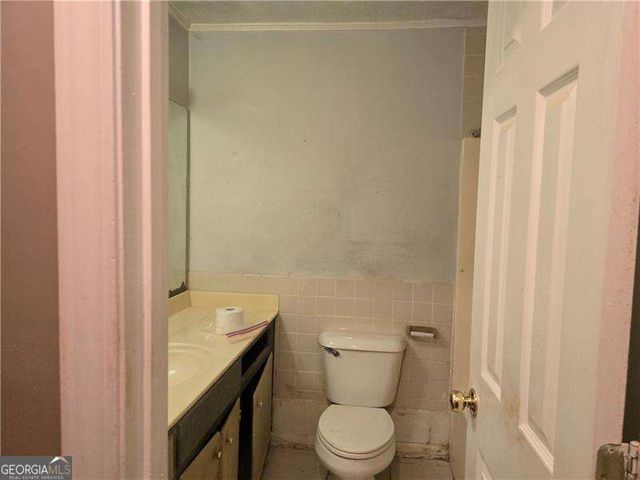 1431 Mohawk Drive, Lawrenceville, GA 30043