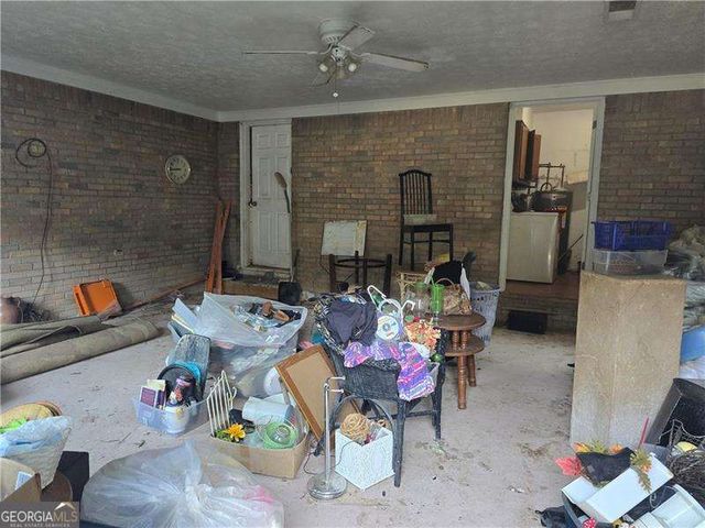 1431 Mohawk Drive, Lawrenceville, GA 30043