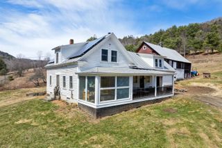 88 Spring Road, Tunbridge, VT 05077