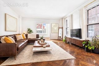 527 E 38th Street, New York City, NY 11203