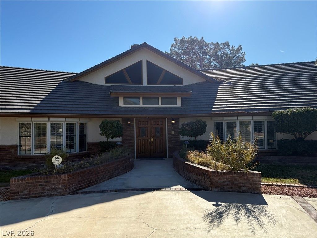 3120 South Pioneer Way, Las Vegas, NV 89117