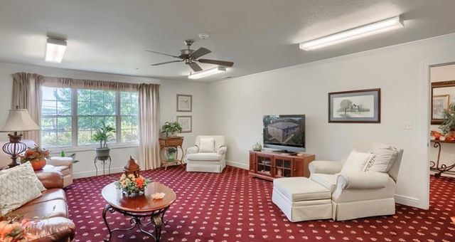 1 Coraopolis Rd 203, Kennedy Twp, PA 15108