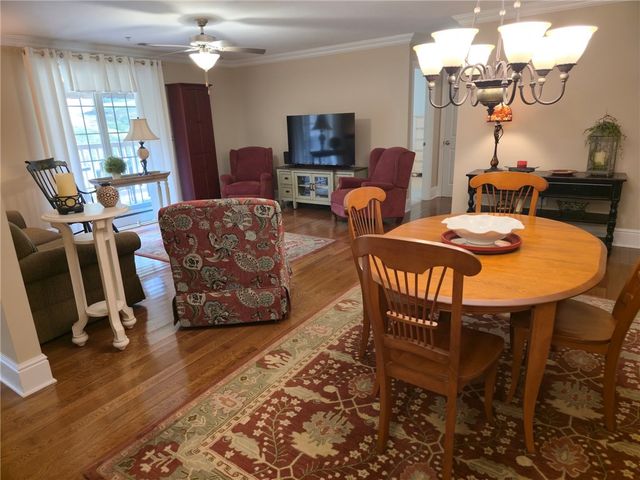 1 Coraopolis Rd 203, Kennedy Twp, PA 15108