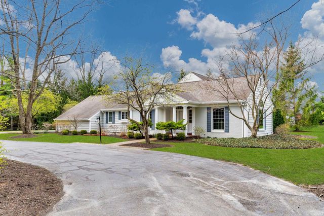 2818 Little Turtle Trail, Fort Wayne, IN 46804