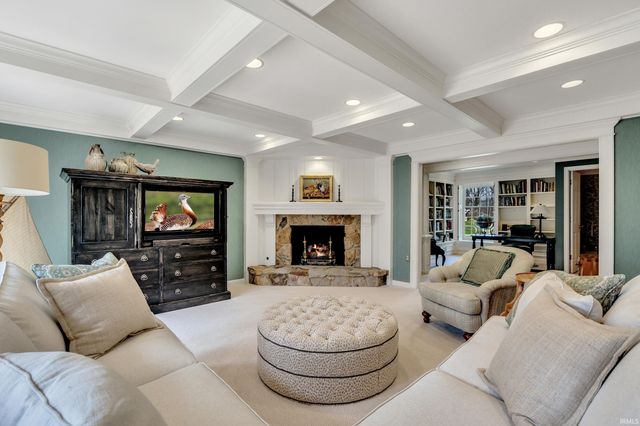 2818 Little Turtle Trail, Fort Wayne, IN 46804