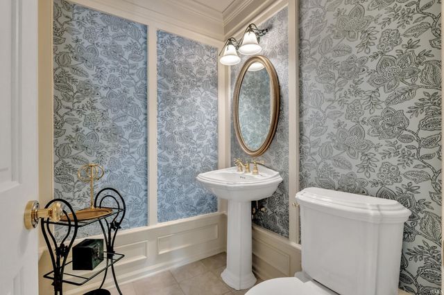 2818 Little Turtle Trail, Fort Wayne, IN 46804