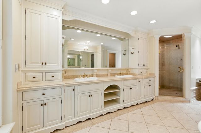 2818 Little Turtle Trail, Fort Wayne, IN 46804