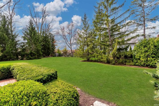 2818 Little Turtle Trail, Fort Wayne, IN 46804