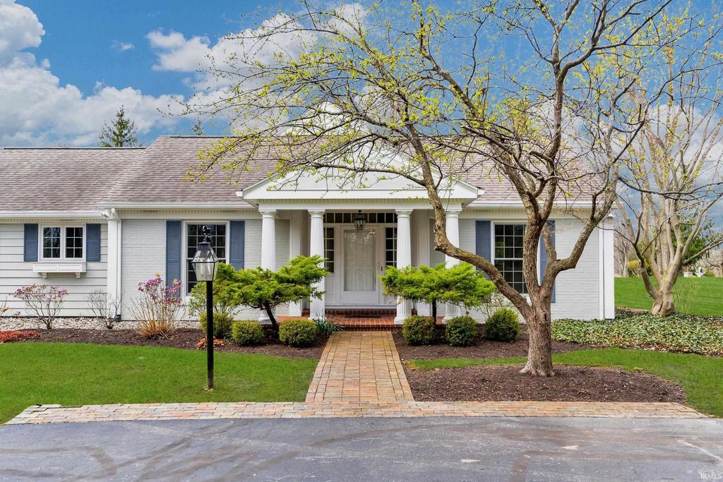 2818 Little Turtle Trail, Fort Wayne, IN 46804