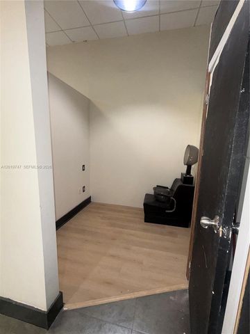 4960 NW 165th St B1, Miami Gardens, FL 33014