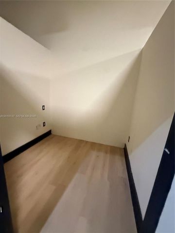 4960 NW 165th St B1, Miami Gardens, FL 33014
