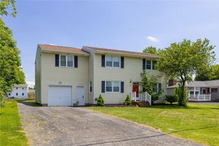 20 Notre Dame Drive, Henrietta, NY 14623