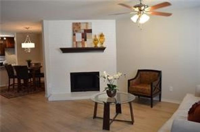 189 Merlin Way, Euless, TX 76039