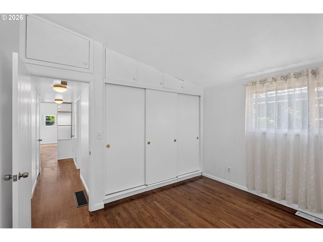 3205 Ne 83RD Ave, Portland, OR 97220