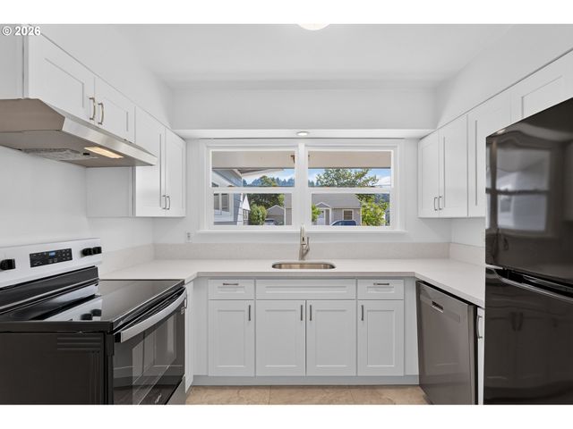 3205 Ne 83RD Ave, Portland, OR 97220